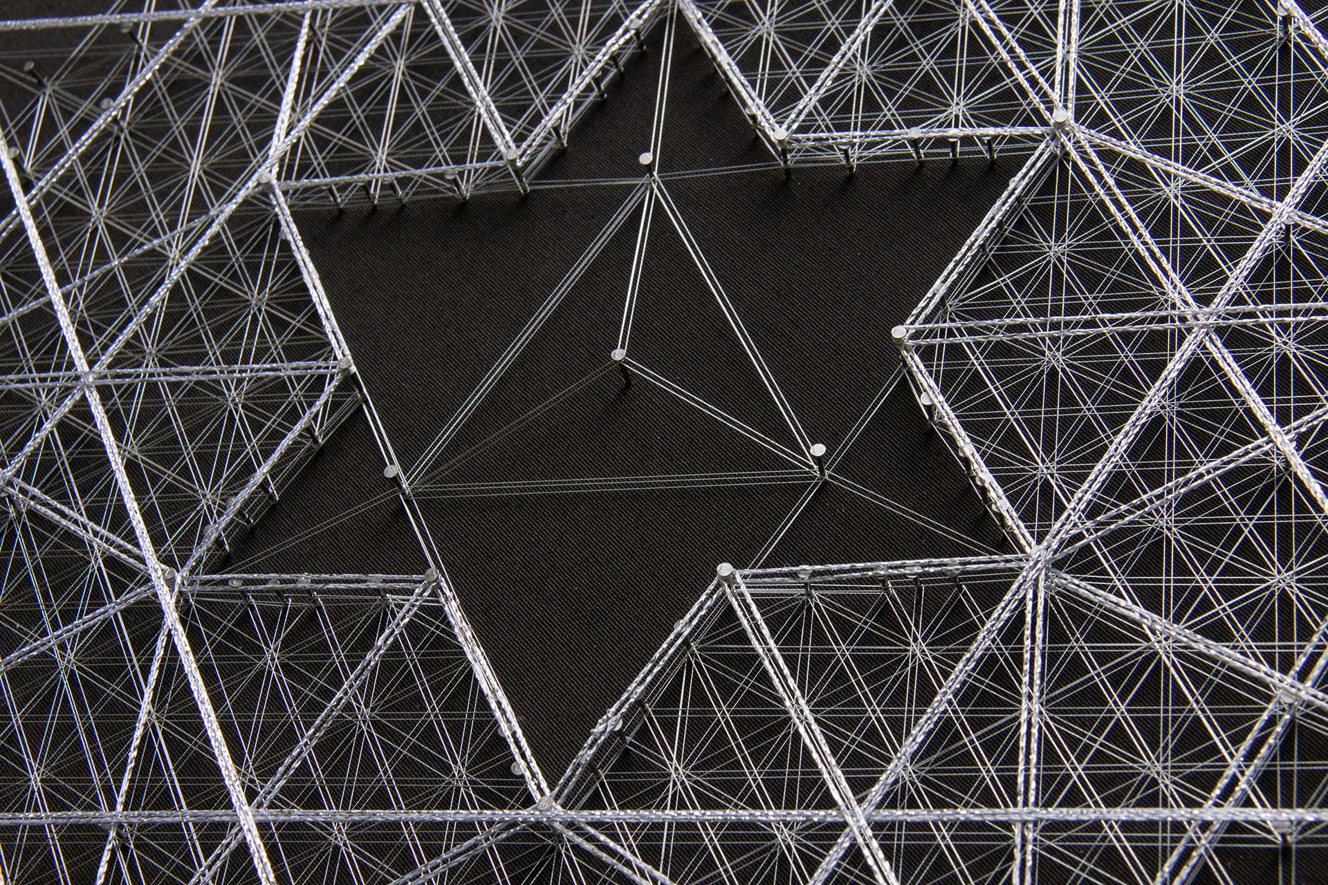 string_art_tetrahedron_1